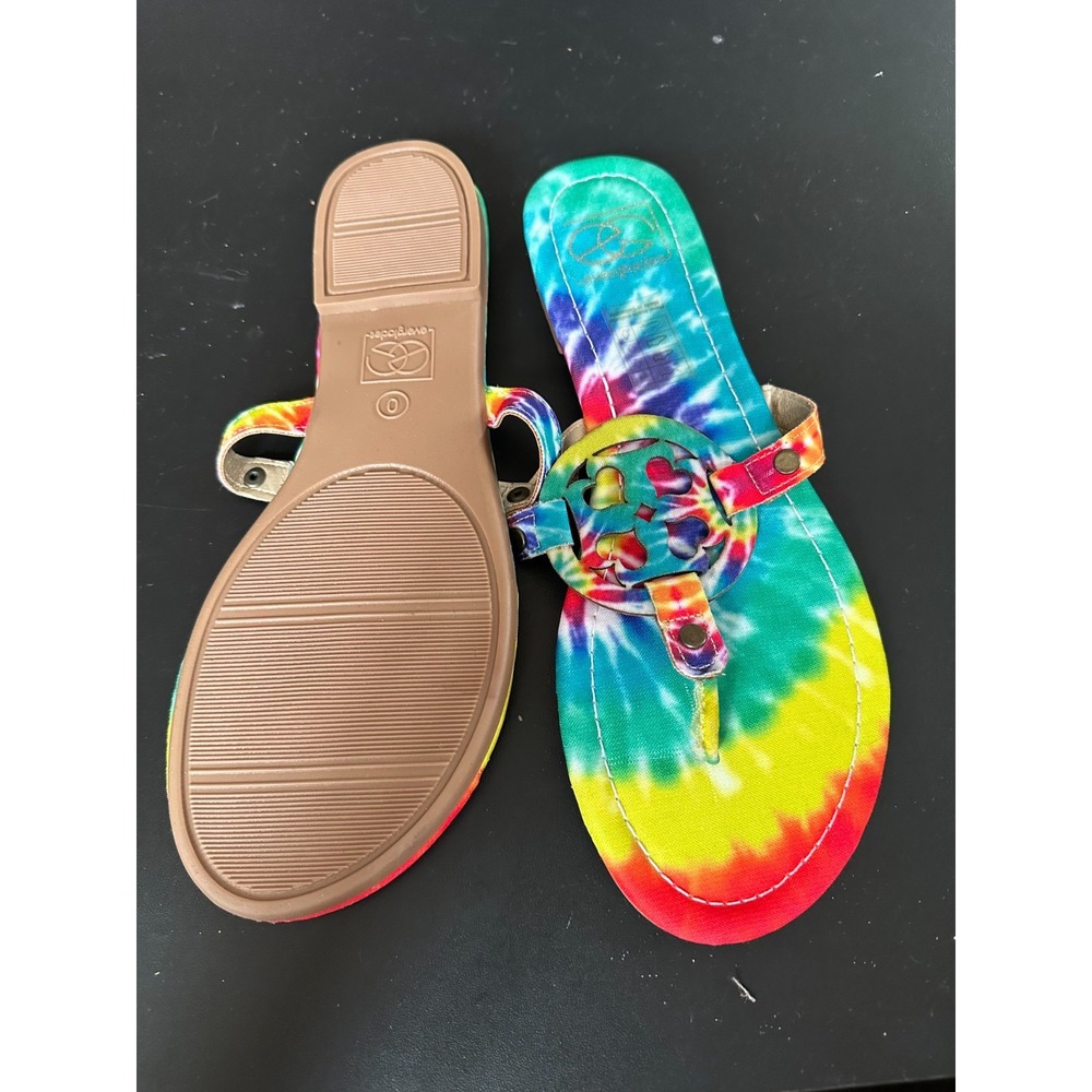 Everglades Rainbow Patterned Flip Flops in 10 NWOB - Picture 2 of 2